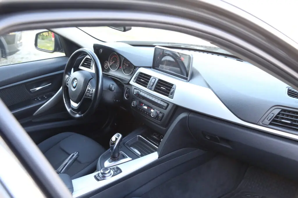 BMW 320D EFFICENCY DYNAMICS
